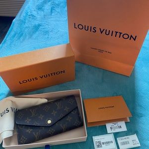LV Sarah Wallet